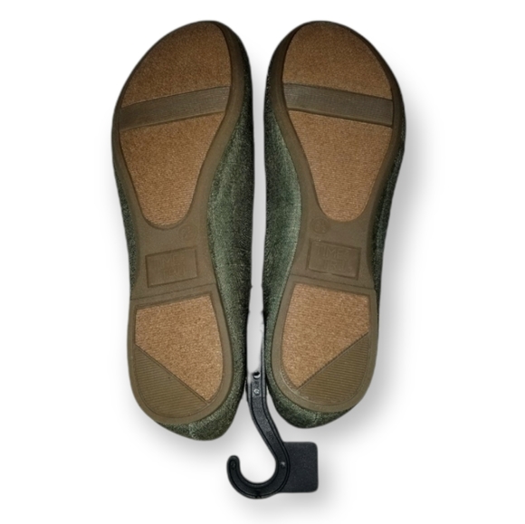 Women's Classic Flats - Picture 7 of 7